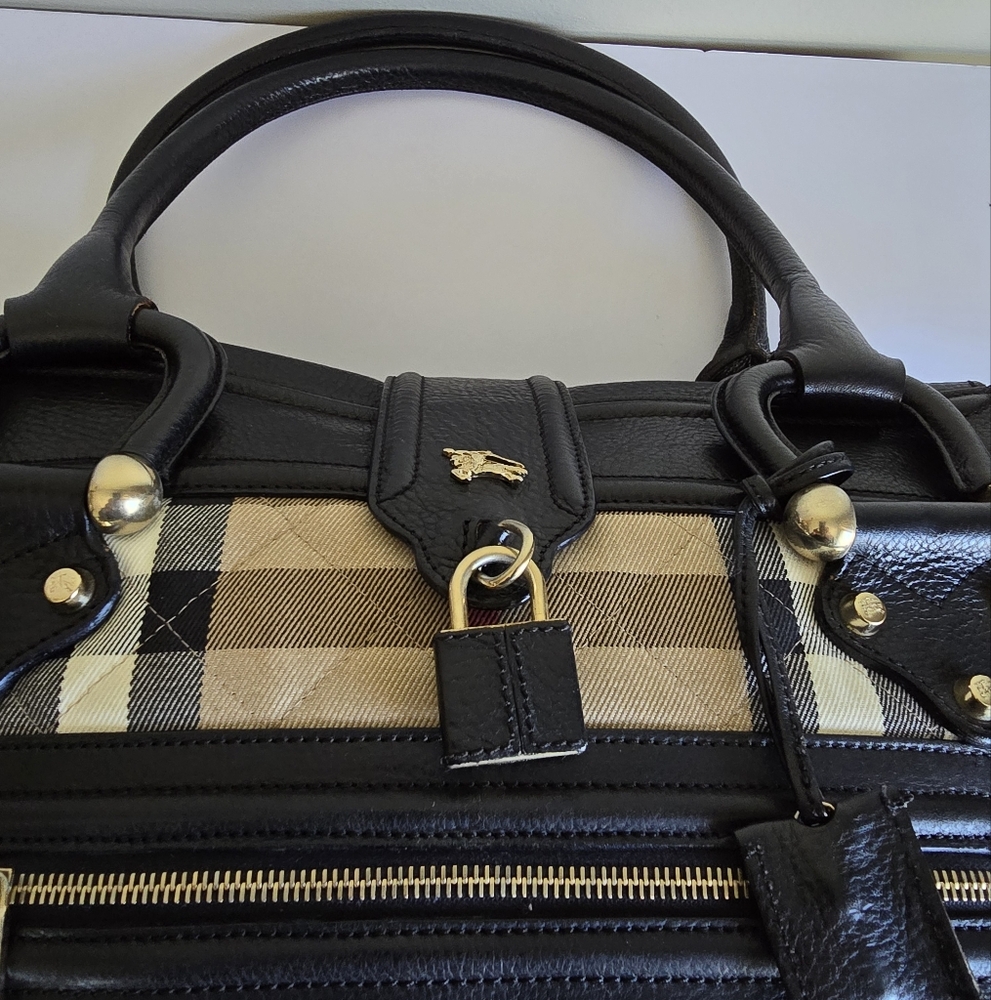 Burberry House Cjeck Quilted Large Manor Tote Bag Black - Picture 6 of 17